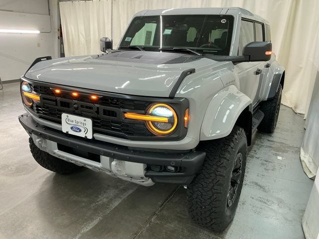 New 2026 Ford Bronco Raptor w/ Interior Carbon Fiber Pack AWD/4WD image 8