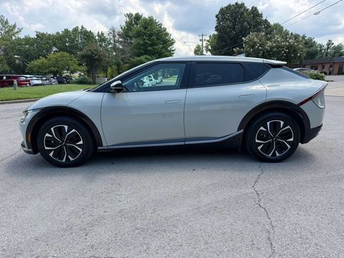 Used 2023 Kia EV6 Wind w/ Wind Technology Package AWD/4WD image 6