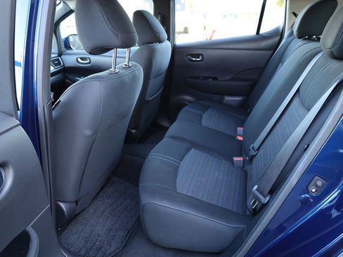 Used 2019 Nissan Leaf SV w/ Protection Package image 11