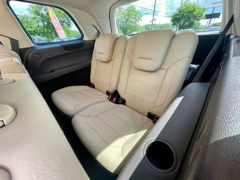 Used 2017 Mercedes-Benz GLS 550 4MATIC w/ Driver Assistance Package image 10