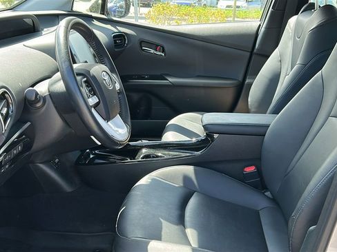 Used 2017 Toyota Prius Prime Advanced FWD image 11