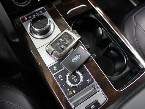 Used 2020 Land Rover Range Rover HSE AWD/4WD image 18