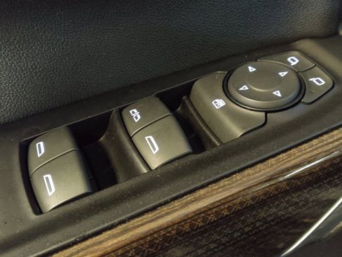 Used 2019 Chevrolet Silverado 1500 RST w/ All-Star Edition RWD image 27