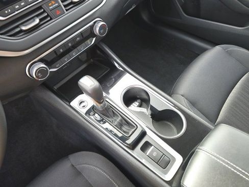 Used 2021 Nissan Altima 2.5 SV image 22