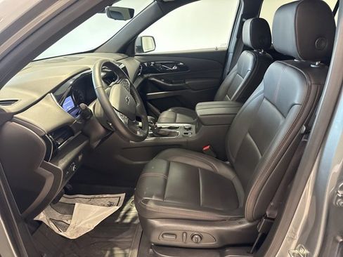 Certified 2023 Chevrolet Traverse RS w/ LPO, Floor Liner Package image 16