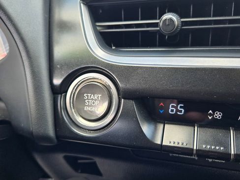 Used 2019 Lexus UX 200 FWD image 19