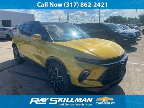 Used 2023 Chevrolet Blazer RS w/ Driver Confidence II Package FWD image 1