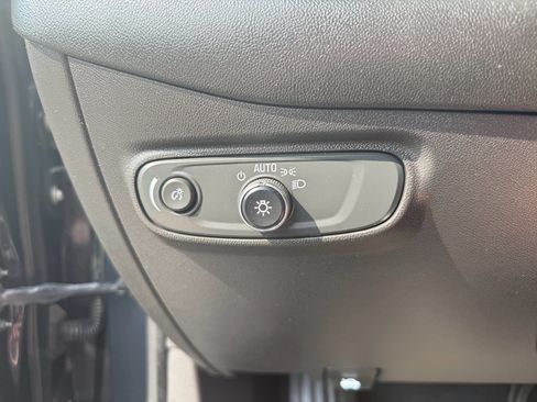 Used 2022 Chevrolet Equinox LT FWD image 40