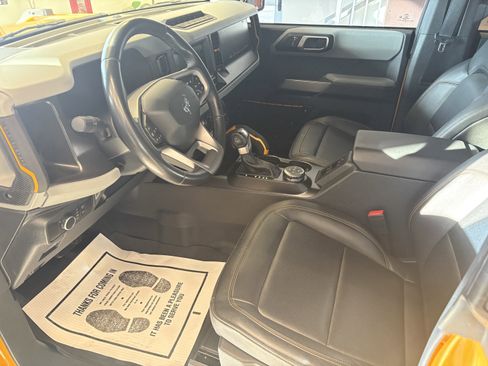 Used 2021 Ford Bronco Badlands image 5