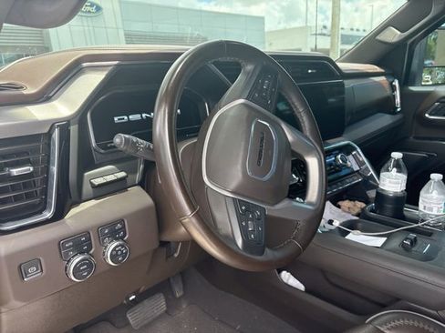 Used 2024 GMC Sierra 3500 Denali w/ Denali Reserve Package AWD/4WD image 6