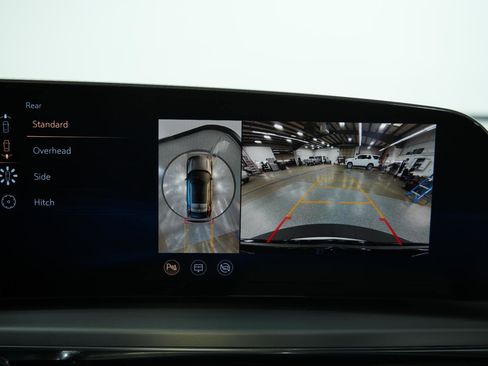 Used 2024 Cadillac Lyriq Luxury image 37