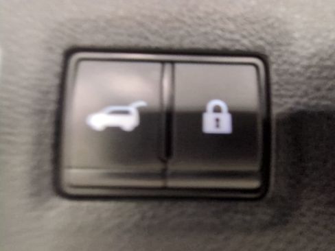 Used 2023 INFINITI QX50 Sport image 36