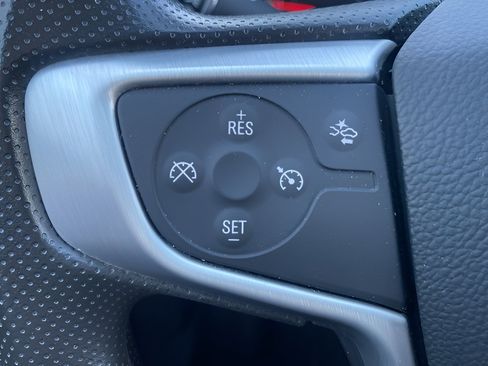 Used 2023 GMC Acadia SLE w/ Driver Convenience Package image 16