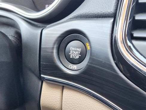 Used 2021 Jeep Grand Cherokee Limited w/ Premium Lighting Group image 21