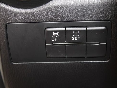 Used 2019 Toyota Yaris LE FWD image 24