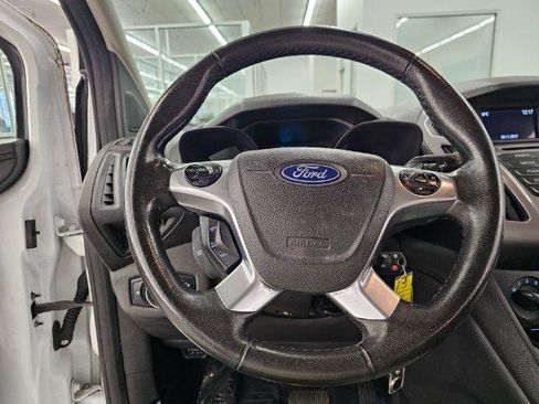Used 2017 Ford Transit Connect XLT image 10