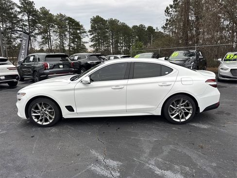 Used 2022 Genesis G70 2.0T image 8