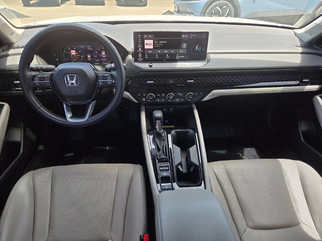 Used 2024 Honda Accord Touring image 15