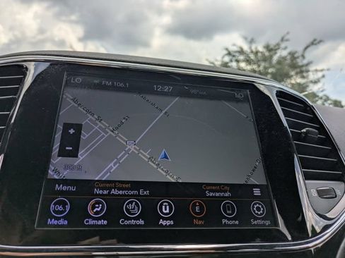 Used 2020 Jeep Grand Cherokee Altitude RWD image 25