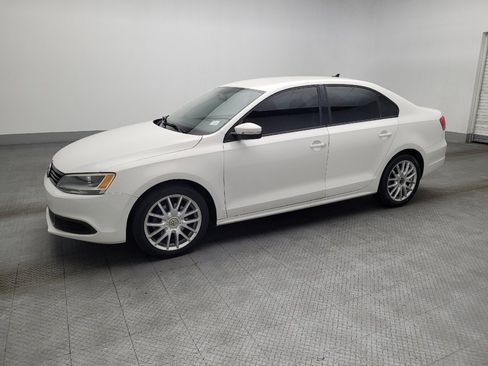 Used 2014 Volkswagen Jetta SE image 2