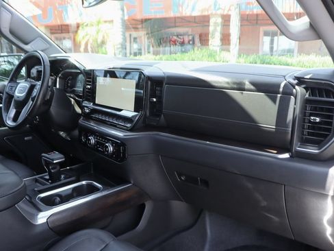 Used 2023 GMC Sierra 1500 SLT w/ SLT Premium Package AWD/4WD image 44