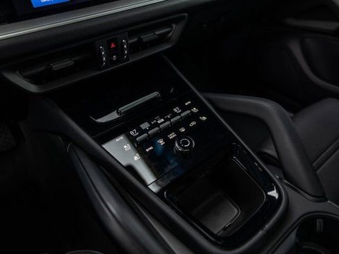 New 2026 Porsche Cayenne E-Hybrid AWD/4WD image 36