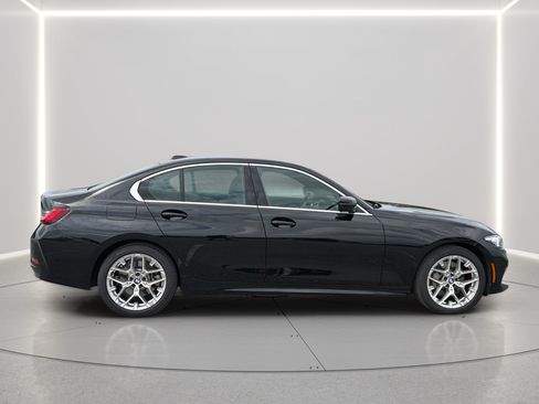 Used 2025 BMW 330i Sedan RWD image 17