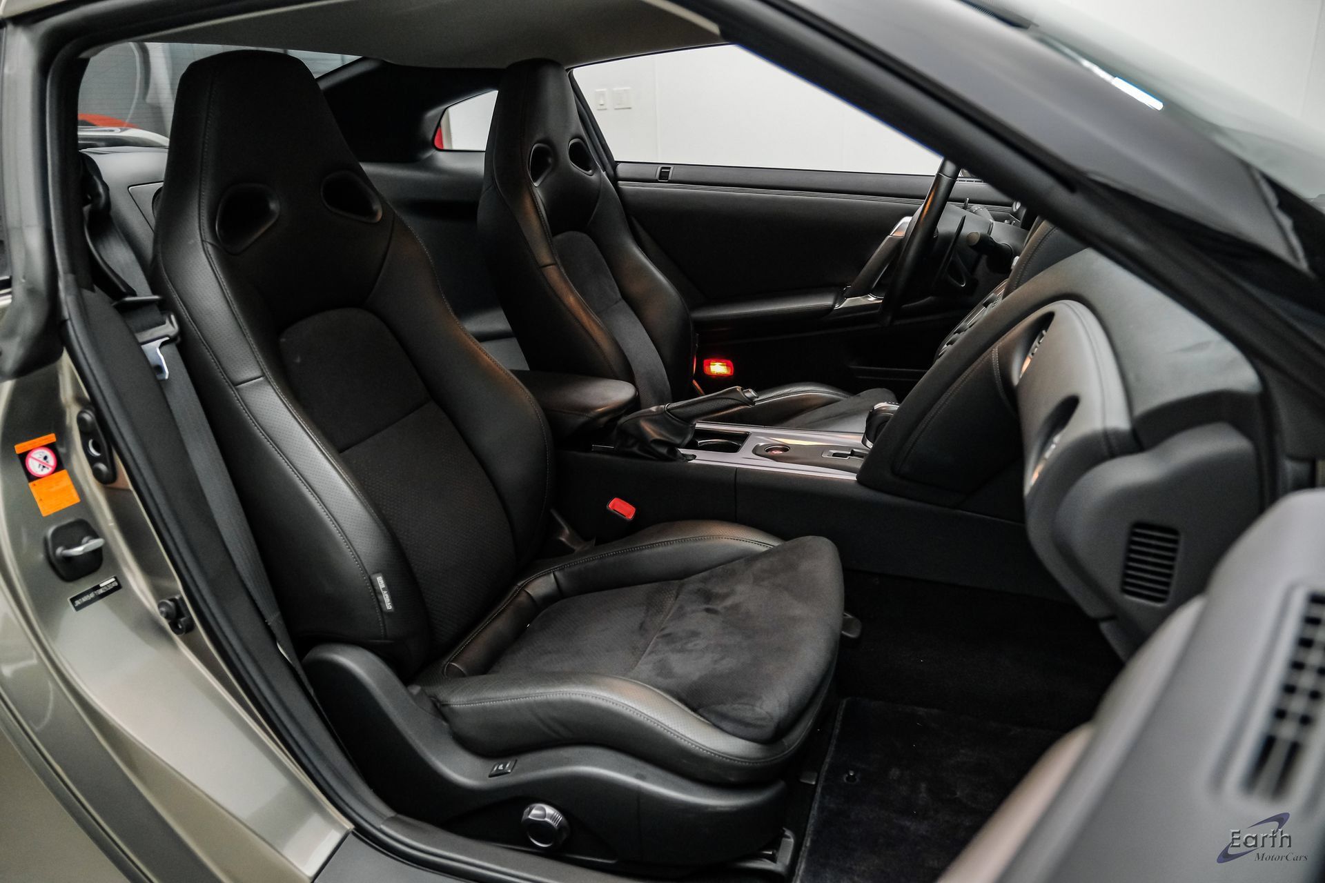 Used 2009 Nissan GT-R Premium AWD/4WD image 60
