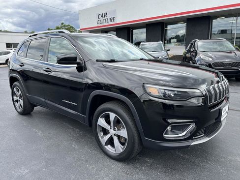 Used 2020 Jeep Cherokee Limited AWD/4WD image 2