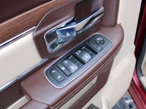 Used 2017 RAM 1500 Laramie w/ Convenience Group image 21