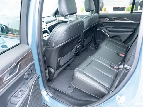 New 2026 Jeep Grand Cherokee Limited image 26