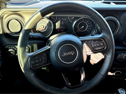 Used 2019 Jeep Wrangler Unlimited Sport S image 11