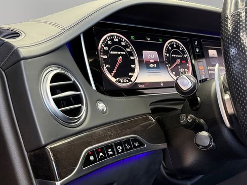 Used 2015 Mercedes-Benz S 63 AMG 4MATIC Sedan image 20