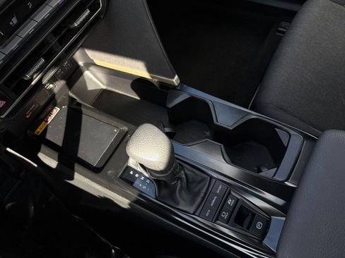 Used 2025 Toyota Camry LE image 45