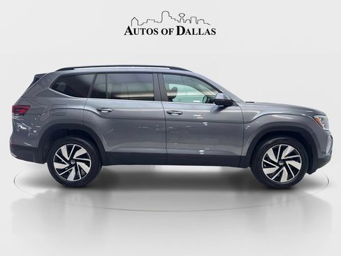 Used 2024 Volkswagen Atlas SE w/ Panoramic Sunroof Package AWD/4WD image 10