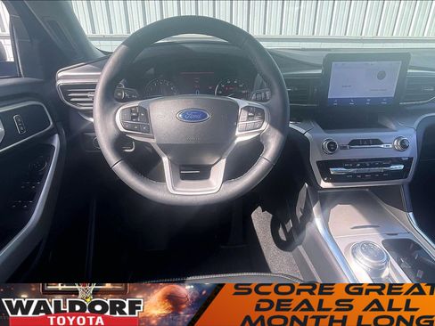 Used 2024 Ford Explorer XLT w/ Equipment Group 202A image 6