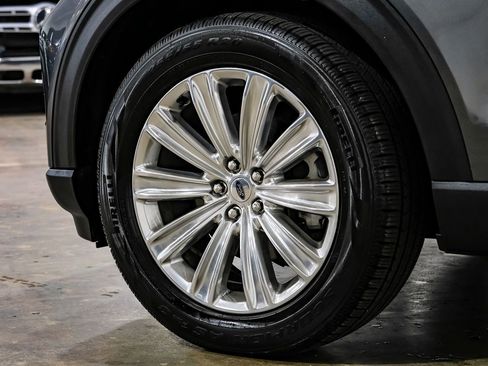 Used 2020 Ford Explorer Limited image 53