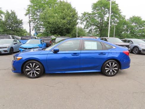 Used 2023 Honda Civic EX image 3