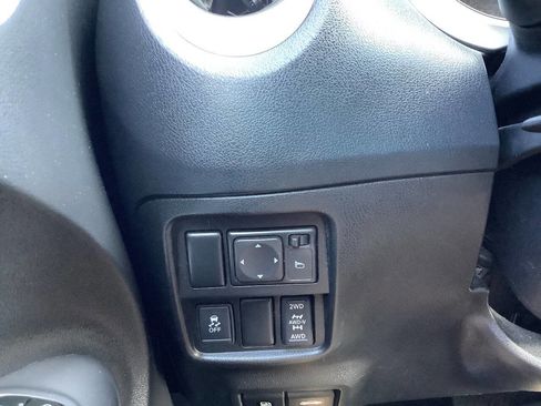 Used 2012 Nissan Juke SL w/ Sport Pkg image 42