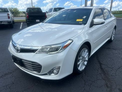 Used 2013 Toyota Avalon Limited FWD image 7