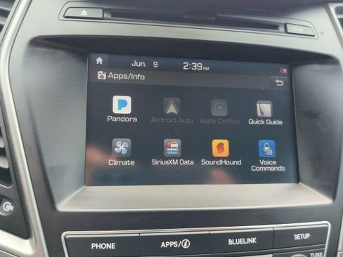 Used 2018 Hyundai Santa Fe Sport w/ 2.4L Value Package 02 AWD/4WD image 17