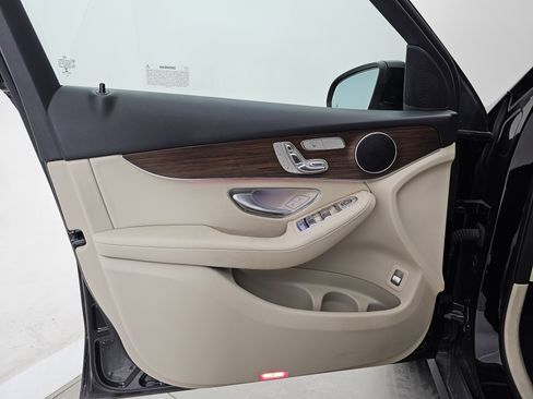 Certified 2022 Mercedes-Benz GLC 300 GLC 300 image 12