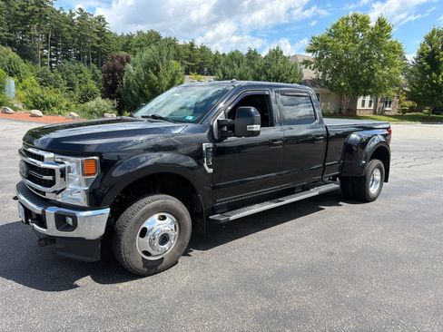 Used 2020 Ford F350 Lariat w/ Lariat Value Package AWD/4WD image 1