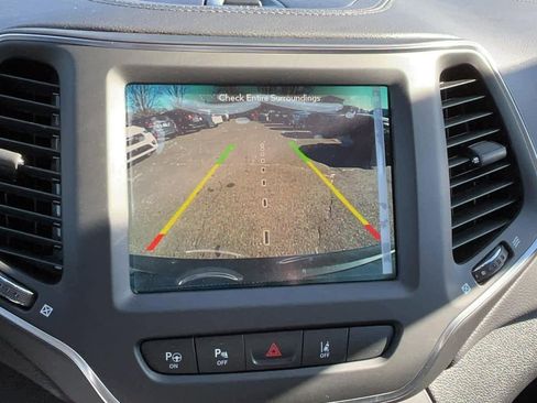 New 2023 Jeep Cherokee Altitude Lux w/ Lux Elite Package image 15