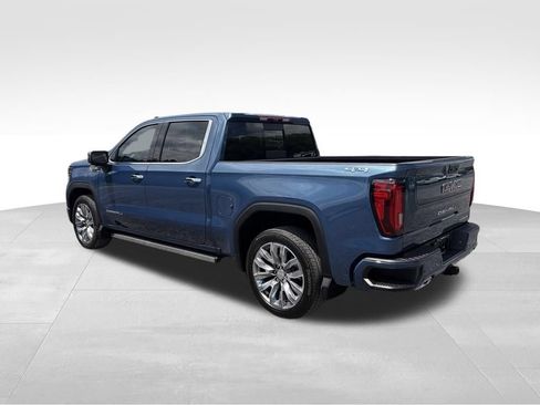 Used 2025 GMC Sierra 1500 Denali w/ Denali Reserve Package AWD/4WD image 18