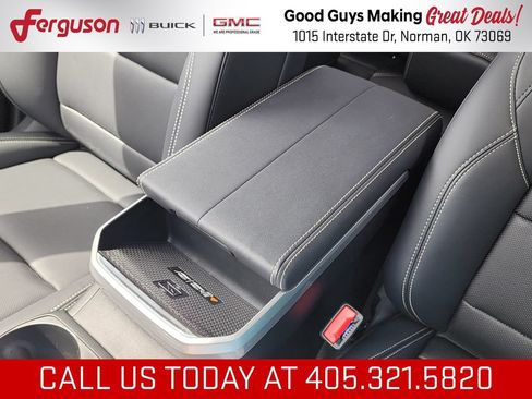 New 2027 GMC Terrain Elevation w/ Elevation Premium Package FWD image 33