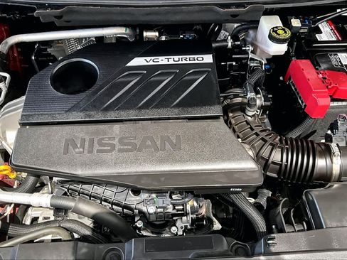 Certified 2024 Nissan Rogue SV FWD image 32