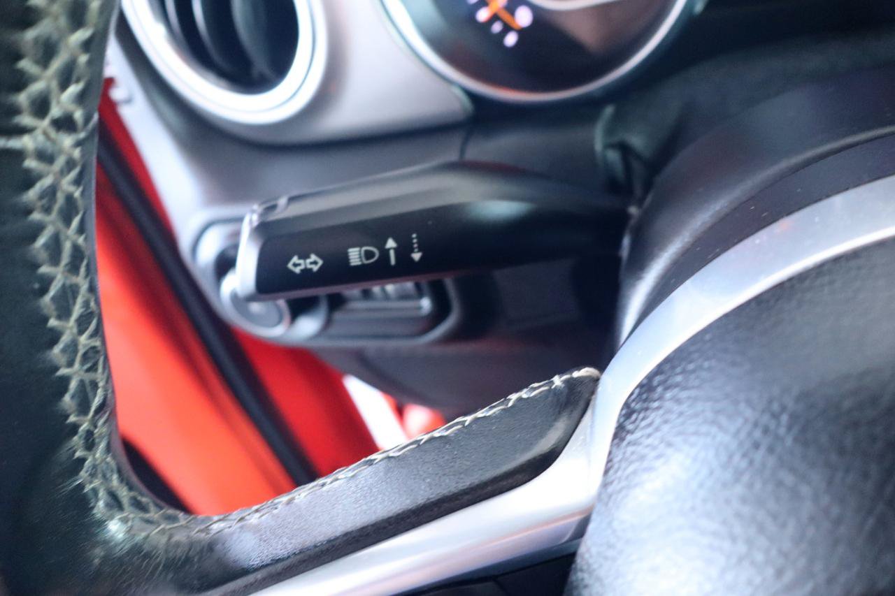 Used 2019 Jeep Wrangler Unlimited Sahara AWD/4WD image 22