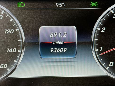 Used 2015 Mercedes-Benz S 550 4MATIC Sedan image 16