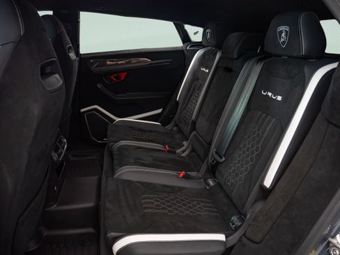 Used 2023 Lamborghini Urus Performante AWD/4WD image 11